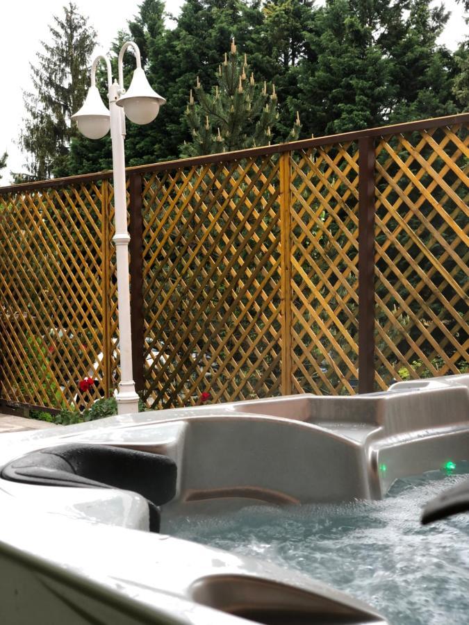 Aqua Villa Eger Luaran gambar
